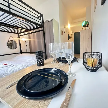 Talleyrand Neuf Cozy Hyper Centre Apartment